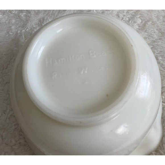 Vintage Custard Glass Marked Hamilton Beach Mixing Bowl- 4-5/8" x 6-3/4" - Picture 4 of 5